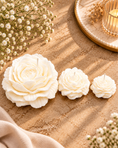 Load image into Gallery viewer, White Rose Flower Candle
