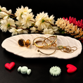 Load image into Gallery viewer, Ivory Feather Elegance Tray
