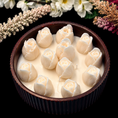 Load image into Gallery viewer, Ivory Tulip Garden Urli Candle
