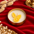 Load image into Gallery viewer, Golden garder urli  Candle

