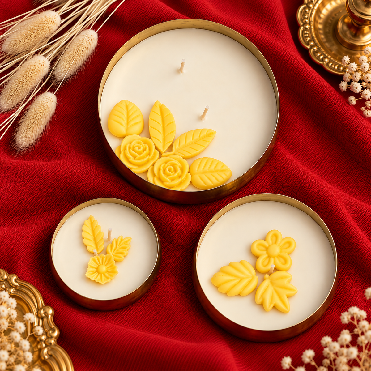 Golden garder urli  Candle